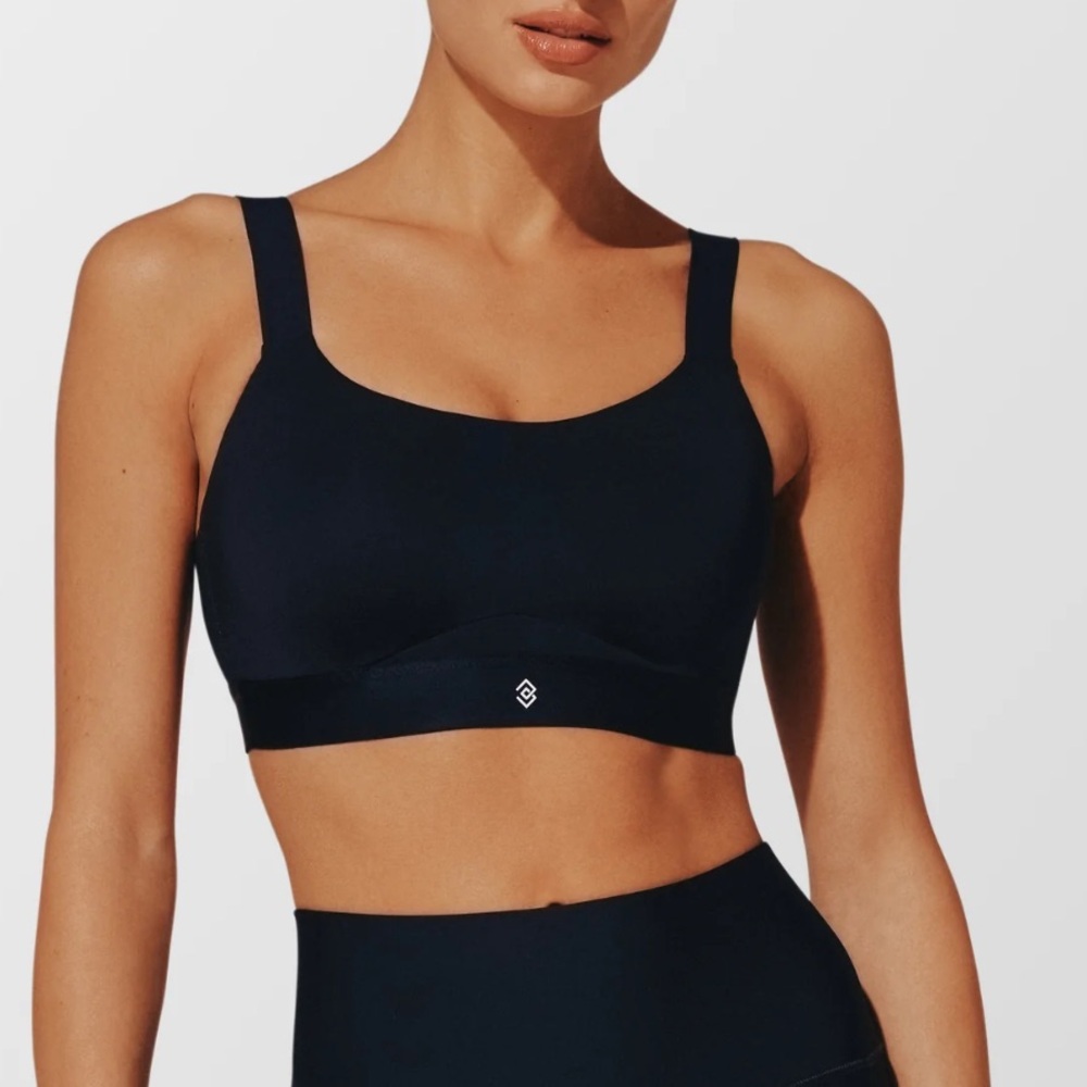 Adjustable Sports Bra THRIDLOVE